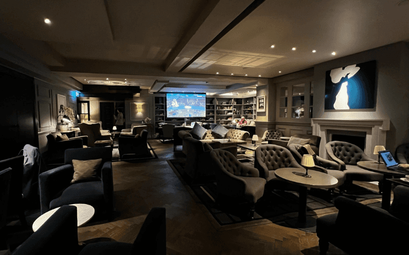 Hosted at Eight Club London – A Space Built for Leaders